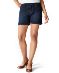 Refresh your denim look with these springy shorts from Levi's! A dark blue wash and shorter length slim and elongate your legs instantly. Refresh your denim look with these springy shorts from Levi's! A dark blue wash and shorter length slim and elongate your legs instantly.