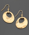 Organic style for the fashionista. These gorgeous Kenneth Cole New York earrings are crafted in goldtone mixed metal. Approximate drop: 1-1/2 inches.