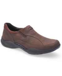 Every journey begins with a single step. Take yours in comfort in these Clarks slip-on casual men's shoes. Every journey begins with a single step. Take yours in comfort in these Clarks slip-on casual men's shoes.
