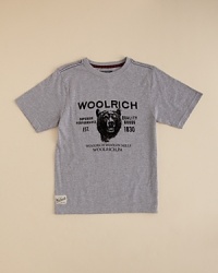 Crewneck tee with vintage-inspired bear logo print on the chest. Crewneck tee with vintage-inspired bear logo print on the chest.