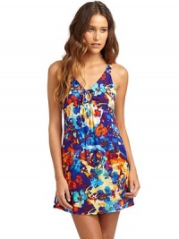 THE LOOKFloral print V-neck with keyhole and tie detail SleevelessGathered Empire waistOpen v-back with double tie closureTHE FITAbout 30 from shoulder to hemTHE MATERIALNylonCARE & ORIGINMachine washImported THE LOOKFloral print V-neck with keyhole and tie detail SleevelessGathered Empire waistOpen v-back with double tie closureTHE FITAbout 30 from shoulder to hemTHE MATERIALNylonCARE & ORIGINMachine washImported