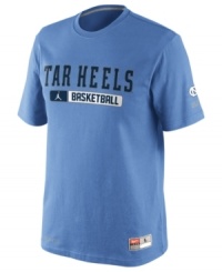 Be a part of the wave-help keep team spirit up with this North Carolina Tar Heels NCAA basketball t-shirt from Nike. Be a part of the wave-help keep team spirit up with this North Carolina Tar Heels NCAA basketball t-shirt from Nike.