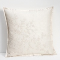 Graceful florals, jacquards and delicate embroidery in a romantic palette of soft silver, cream and blush are layered with a romantic chinoiserie duvet - backed with timeless houndstooth - for an elegant, unexpected twist. Graceful florals, jacquards and delicate embroidery in a romantic palette of soft silver, cream and blush are layered with a romantic chinoiserie duvet - backed with timeless houndstooth - for an elegant, unexpected twist.