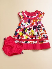 Bold, brilliant flowers, delicate lace detail and scalloped trim define this girly set complete with ruffled bloomers.Crewneck with scalloped trimShort capped sleeves with scalloped trimBack snapsEmbroidered yokePleated bodiceScalloped trim on hemElastic waistband and leg openingsBottom rufflesCottonMachine washImported Please note: Number of snaps may vary depending on size ordered. Bold, brilliant flowers, delicate lace detail and scalloped trim define this girly set complete with ruffled bloomers.Crewneck with scalloped trimShort capped sleeves with scalloped trimBack snapsEmbroidered yokePleated bodiceScalloped trim on hemElastic waistband and leg openingsBottom rufflesCottonMachine washImported Please note: Number of snaps may vary depending on size ordered.