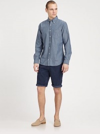A traditional oxford that never goes out of style, enhanced in a rich, indigo hue, that is both lightweight and easy to wear.ButtonfrontButtoned-down collarChest patch pocketCottonMachine washImported A traditional oxford that never goes out of style, enhanced in a rich, indigo hue, that is both lightweight and easy to wear.ButtonfrontButtoned-down collarChest patch pocketCottonMachine washImported