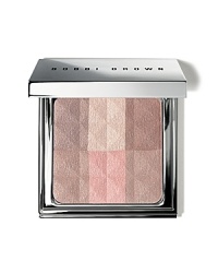 This all-over powder instantly illuminates and gives skin a healthy-looking glow. Its infused with a skin brightening blend of Mulberry, Grape and Scutellaria Extracts, as well as Sodium Hyaluronate to help keep skin fresh and smooth looking. This all-over powder instantly illuminates and gives skin a healthy-looking glow. Its infused with a skin brightening blend of Mulberry, Grape and Scutellaria Extracts, as well as Sodium Hyaluronate to help keep skin fresh and smooth looking.