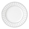 Sparkling platinum and mica accent this decidedly contemporary Vera Wang salad plate, lending a look that's fresh and dimensional.