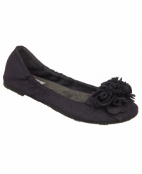 A festive floral embellishment adds a lighthearted touch to Dr. Scholl's wool Fiona flats. With a round-toe shape and flexible sole, they're a stylish, comfortable addition to your fall and winter shoe closet. A festive floral embellishment adds a lighthearted touch to Dr. Scholl's wool Fiona flats. With a round-toe shape and flexible sole, they're a stylish, comfortable addition to your fall and winter shoe closet.