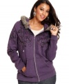 Prettify your lounge look with Seven7 Jeans' printed plus size hoodie, featuring faux fur trim!