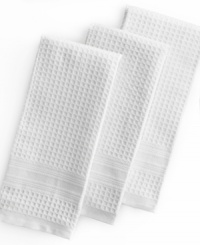 Throw in this towel & simplify the way your kitchen works. Made from a 100% cotton waffle weave, this stylish set creates a fresh perspective and adds a dose of versatility. Highly absorbent and durable, each towel is on the ready to tackle spills, messes and whatever comes the way of your busy kitchen! Throw in this towel & simplify the way your kitchen works. Made from a 100% cotton waffle weave, this stylish set creates a fresh perspective and adds a dose of versatility. Highly absorbent and durable, each towel is on the ready to tackle spills, messes and whatever comes the way of your busy kitchen!