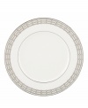 Perfectly polished in dishwasher-safe bone china, the Lenox Embraceable accent salad plates feature an ornate triple chain and platinum trim for a look of chic sophistication.