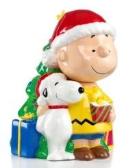 Sweet inside and out. Charlie Brown, Snoopy and Woodstock stand before the tree in this vibrantly decked cookie jar from Gibson. Sweet inside and out. Charlie Brown, Snoopy and Woodstock stand before the tree in this vibrantly decked cookie jar from Gibson.