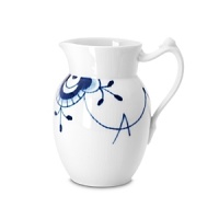 Blue Fluted Mega is the creation of young designer Karen Kjaelgaard Larsen. Her fresh ideas for transforming the age-old art of porcelain painting into an art form relevant in the 21st century has captured the attention of connoisseurs of fine porcelain worldwide. Blue Fluted Mega's hand-painted enlargements of a timeless design expand the boundaries between art, craft and design - creating the new definitions of form and function. Blue Fluted Mega is the creation of young designer Karen Kjaelgaard Larsen. Her fresh ideas for transforming the age-old art of porcelain painting into an art form relevant in the 21st century has captured the attention of connoisseurs of fine porcelain worldwide. Blue Fluted Mega's hand-painted enlargements of a timeless design expand the boundaries between art, craft and design - creating the new definitions of form and function.