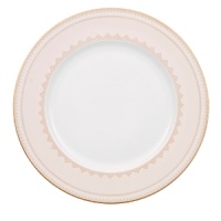 The Samarkand bone china collection by Villeroy & Boch combines stylish, exotic elements with timeless elegance. Precious golden bands and chains decorate this pure white bone china pattern. Warm ivory tones add a harmonious touch. Mix and match with coordinating Mosaic-designed pieces for a look that is truly your own. The Samarkand bone china collection by Villeroy & Boch combines stylish, exotic elements with timeless elegance. Precious golden bands and chains decorate this pure white bone china pattern. Warm ivory tones add a harmonious touch. Mix and match with coordinating Mosaic-designed pieces for a look that is truly your own.