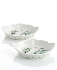 The whimsical butterflies and blooms of Butterfly Meadow dinnerware grace these mini au gratin dishes, an irresistible way to serve piping-hot sides or fruit crisps. With scalloped edges in white porcelain. The whimsical butterflies and blooms of Butterfly Meadow dinnerware grace these mini au gratin dishes, an irresistible way to serve piping-hot sides or fruit crisps. With scalloped edges in white porcelain.