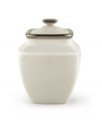 Beautiful in its simplicity, this collection features a timeless, elegant design. The pristine bone china is accented by a single, shimmering band of platinum. The understated beauty of this china will add a refined sophistication to your dining experience for years to come. Beautiful in its simplicity, this collection features a timeless, elegant design. The pristine bone china is accented by a single, shimmering band of platinum. The understated beauty of this china will add a refined sophistication to your dining experience for years to come.