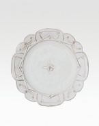 Bring the outdoors inside with a beautifully detailed, hand-finished stoneware plate detailed with lattice to celebrate the splendor and romance of the world's most beautiful gardens. From the Jardins du Monde Collection11 diam.Ceramic stonewareDishwasher safeImported