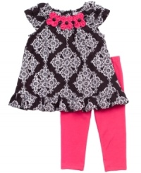 Mix it up! Change up her everyday wardrobe with this sweet and sassy print shirt and legging set from Rare Editions. Mix it up! Change up her everyday wardrobe with this sweet and sassy print shirt and legging set from Rare Editions.