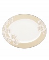 Lenox makes vintage florals feel fresh with the Blush Silhouette oval platter. Sturdy bone china combining a muted palette and sparkling platinum edge brings unparalleled elegance to the main course.