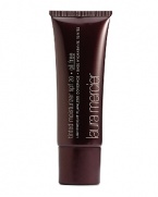 Laura Mercier Tinted Moisturizer - Oil Free is a sheer, lightweight foundation with SPF 20 sun protection for sensitive or acne prone skin. The hydrating, oil-free formula softens skin offering a healthy glow, while preventing excess oil from setting on the surface of the skin. Buildable to hide those hard to cover areas, Tinted Moisturizer - Oil Free is extremely long-wearing, stays colour-true and wears evenly even in humid climates. Mix with your favorite Laura Mercier Foundation to add SPF protection.