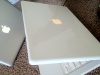 Apple MacBook 13 White Intel Core 2 Duo T7200, 2.0 GHZ, 1GB, 160 Gb Hard Drive, DVD Burner, Wi-fi, Camera, Mac Os 10.6 Snow Leopard and Ilife