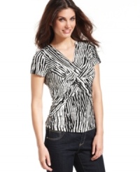 A sleek graphic print offset by strategic gathering updates Cable & Gauge's stretch jersey tee. It's just the thing to pair with your favorite jeans to give your look a fresh twist. A sleek graphic print offset by strategic gathering updates Cable & Gauge's stretch jersey tee. It's just the thing to pair with your favorite jeans to give your look a fresh twist.