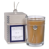 An indescribably simple yet complex scent of clean, crisp laundry blowing in the breeze. Burn time is approximately 50 hours. An indescribably simple yet complex scent of clean, crisp laundry blowing in the breeze. Burn time is approximately 50 hours.