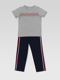 A sumptuous cotton jersey knit is decorated with colorful GG web print for a stylish touch.CrewneckShort sleevesPullover styleCottonDry cleanMade in Italy A sumptuous cotton jersey knit is decorated with colorful GG web print for a stylish touch.CrewneckShort sleevesPullover styleCottonDry cleanMade in Italy