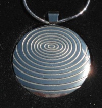 A Scalar Energy Store's Thrive Worldwide Silver Tone Pendant w/ Sterling Silver snake style necklace (Can be Registered) A Scalar Energy Store's Thrive Worldwide Silver Tone Pendant w/ Sterling Silver snake style necklace (Can be Registered)