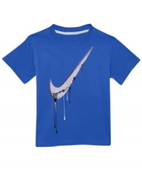 It's heating up, so get him into this crisp breezy t-shirt from Nike to keep him cool whether he's playing or competing. It's heating up, so get him into this crisp breezy t-shirt from Nike to keep him cool whether he's playing or competing.