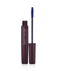 Laura Mercier Long Lash Mascara extends and precisely separates the thinnest, shortest, hard-to-reach lashes by expertly scooping up and lengthening each lash while delivering the right amount of product. Laura Mercier Long Lash Mascara extends and precisely separates the thinnest, shortest, hard-to-reach lashes by expertly scooping up and lengthening each lash while delivering the right amount of product.