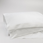 Luxurious 800 thread count Egyptian cotton duvet with double hemstitch detail. Complements all Hudson Park Sheeting.