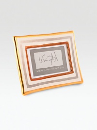 A hypnotic pattern that combines 24k gold, platinum and rose gold on porcelain to create a stunning display for a treasured photo. Arrives in a signature gift box Porcelain 24k gold Platinum Accommodates a 4 X 6 photograph Overall, 6¾ X 8½ Made in USA A hypnotic pattern that combines 24k gold, platinum and rose gold on porcelain to create a stunning display for a treasured photo. Arrives in a signature gift box Porcelain 24k gold Platinum Accommodates a 4 X 6 photograph Overall, 6¾ X 8½ Made in USA