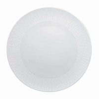 This classic design from Rosenthal now features a new series of graphics which follow the contours of each item, thus emphasizing its shape. The designs take on the theme of structure by playing with the contrast between matte and glossy surfaces- an idea that Walter Gropius himself pursued in his first design.