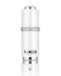 The White Caviar Illuminating Système combines luxury and innovative technology to offer the most advanced anti-pigmentation and firming benefits available from cosmetic treatments. It is a multi-tasking système of fast-penetrating formulas that drench skin with moisture, each product adding to brilliant lightening, brightening and lifting effects with unparalleled luxury. The White Caviar Illuminating Système combines luxury and innovative technology to offer the most advanced anti-pigmentation and firming benefits available from cosmetic treatments. It is a multi-tasking système of fast-penetrating formulas that drench skin with moisture, each product adding to brilliant lightening, brightening and lifting effects with unparalleled luxury.