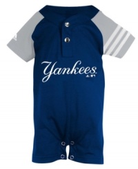 Play ball! Get him into the game early with this spirited MLB sports romper from Outerstuff. Play ball! Get him into the game early with this spirited MLB sports romper from Outerstuff.
