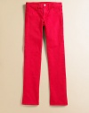Classic jeans get a fashionable update in a vibrant new hue.Front button closureZip flyWaistband with belt loopsFront slash pocketsBack patch pockets98% cotton/2% spandexMachine washImported