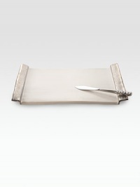 A perfect gift in porcelain, handpainted with a signature marbleized design in platinum. Tray includes a coordinating stainless steel cheese knife. Arrives in a signature gift box Porcelain Platinum Tray, 13W X 8L Food safe Dishwasher safe Made in USA A perfect gift in porcelain, handpainted with a signature marbleized design in platinum. Tray includes a coordinating stainless steel cheese knife. Arrives in a signature gift box Porcelain Platinum Tray, 13W X 8L Food safe Dishwasher safe Made in USA
