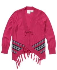 Tied in front, this cozy cardigan from Roxy can warm up a cold-weather day, with a decorative pattern for style. (Clearance) Tied in front, this cozy cardigan from Roxy can warm up a cold-weather day, with a decorative pattern for style. (Clearance)