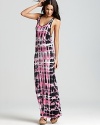 Exude casual elegance in this Generation Love maxi dress, fashioned in painterly tie-dye.