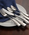 Create super-chic place settings with modern flatware from Oneida. A smooth, curvaceous profile and polished finish make this 5-piece place setting easy on the hands and eyes.