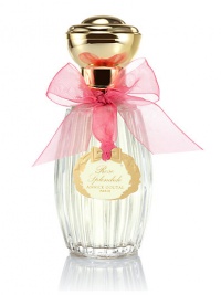 An olfactory evocation of Annick Goutal's love affair with the Queen of Flowers, Rose Splendide re-creates a late summer stroll through the garden of blooming roses. Incorporating a fresh green note from the rose leaves themselves, Rose Splendide is said to be the most faithful replication of a living rose yet produced in the world of perfumery. 3.4 oz.