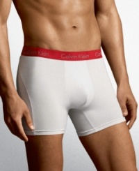 From the board room to the weight room, nothing guarantees support and performance like this smooth boxer brief from Calvin Klein. From the board room to the weight room, nothing guarantees support and performance like this smooth boxer brief from Calvin Klein.