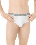 With a body-hugging fit and a comfy contoured pouch, this logo stretch brief just feels right.