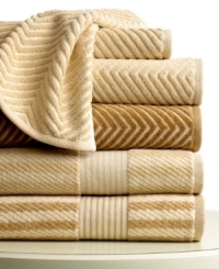 Get the spa treatment with this Desert Spa hand towel from Lauren Ralph Lauren, featuring a textured stripe design in a warm tan colorway. Finished with dobby details along each end.