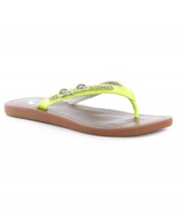 G by Guess's classic thongs get some sparkle with the help of a brand logo on the strap. G by Guess's classic thongs get some sparkle with the help of a brand logo on the strap.