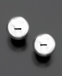 Versatile style on which you can always rely. These sterling silver ball stud earrings by Giani Bernini measure approximately 10 mm.