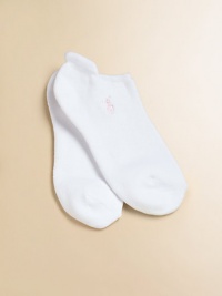 Comfortable flat-knit stretch cotton, finished with a heel tab and signature polo embroidery.Signature embroideryThree pairs88% cotton/11% polyester/1% spandexMachine washImported Comfortable flat-knit stretch cotton, finished with a heel tab and signature polo embroidery.Signature embroideryThree pairs88% cotton/11% polyester/1% spandexMachine washImported