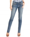 A flattering skinny leg and chic embroidery at the back pockets make these petite jeans from Seven7 a brilliant choice!