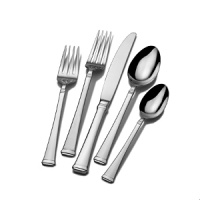 The Cleo flatware pattern has an curvy, flared handle and classic banding details in a mirror finish. This 67 piece set includes 12 place settings, 5 serving pieces, 1 extra cold meat fork and 1 extra tablespoon.